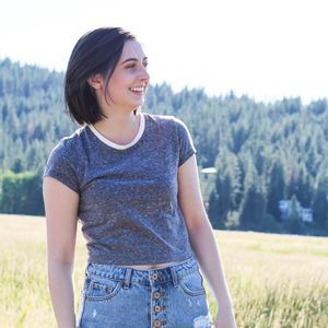 Meet your Posher, Carrie